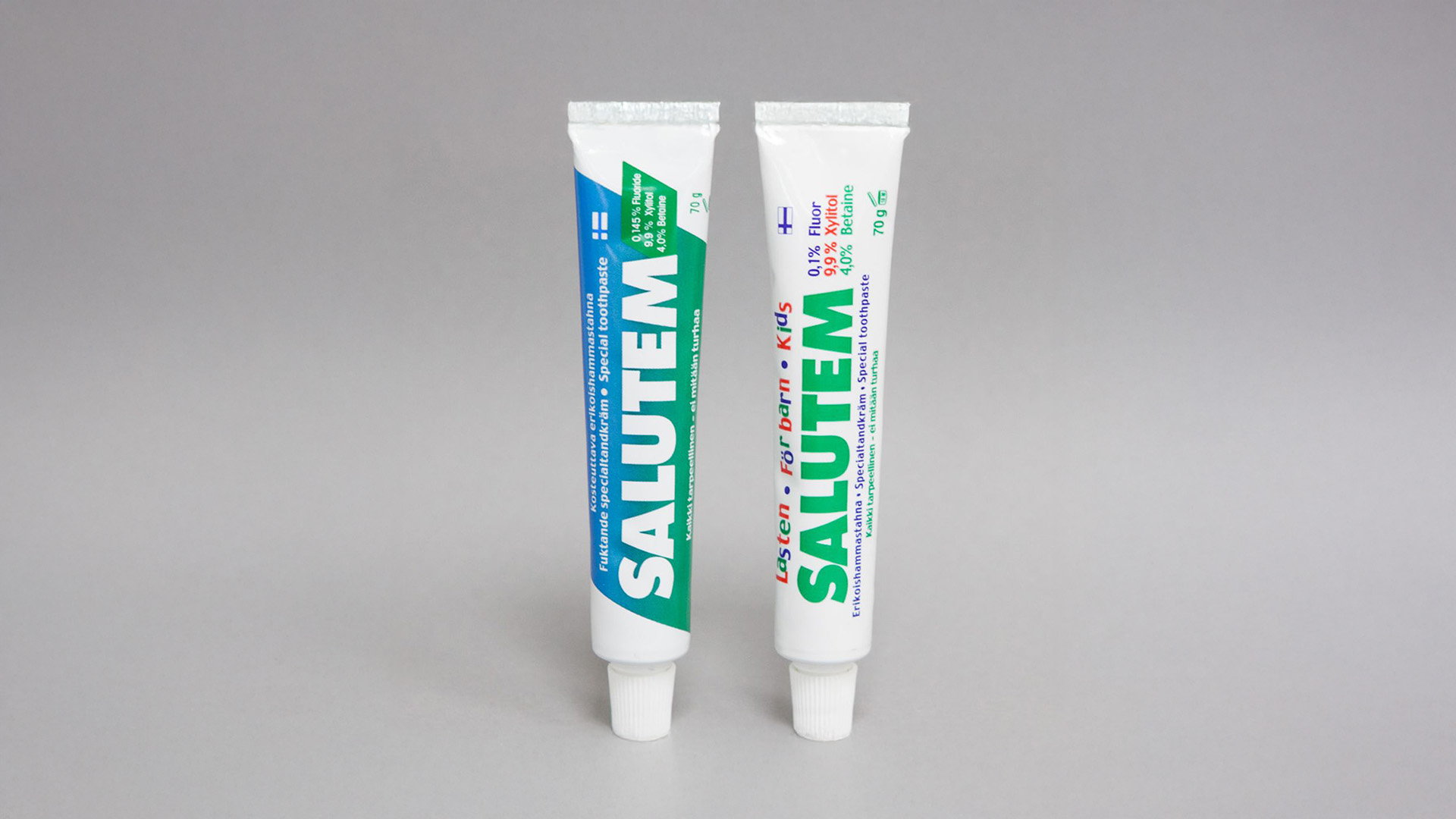 två tuber med tandkräm
